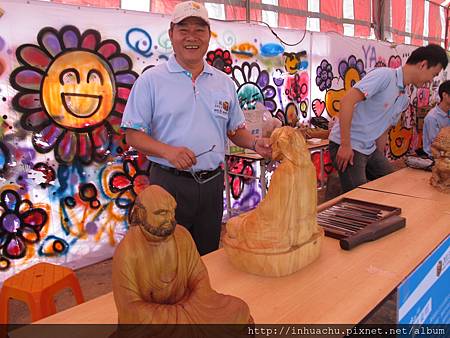 2013 10 國際木雕藝術節現場雕刻 (9)