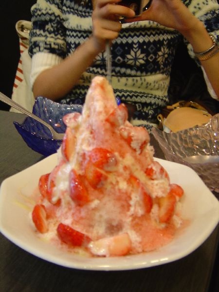 千琳的草莓牛奶冰