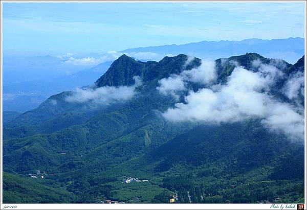 S1000826煙嵐裊繞的山巒【杉林溪】.jpg