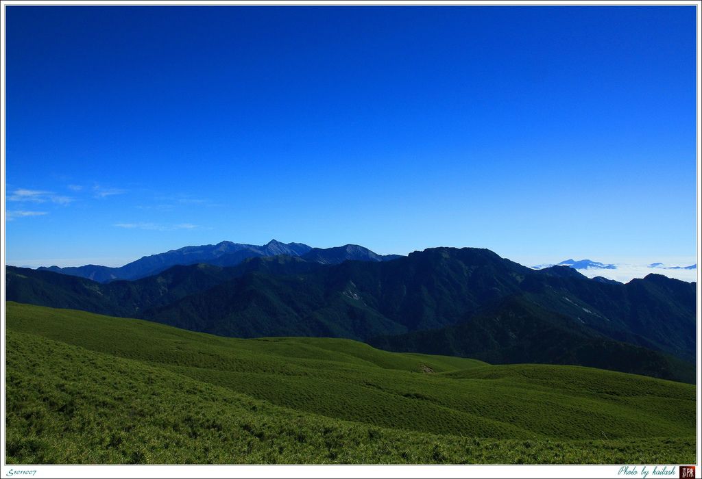 S1011007蒼翠柔美的草原【合歡山】