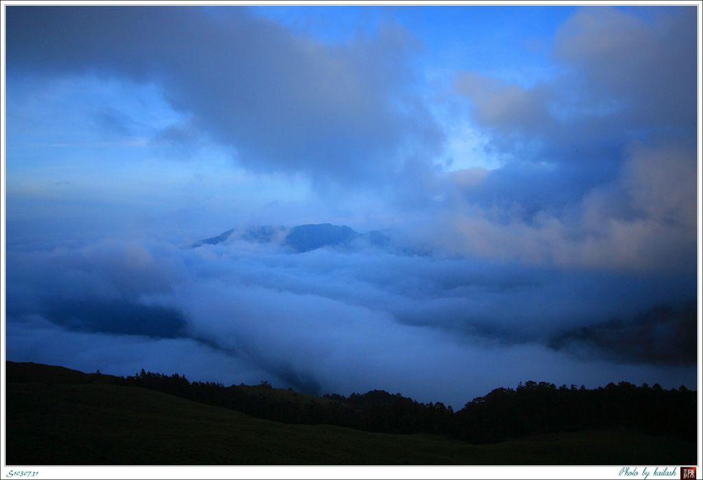 S1030751波濤洶湧的雲海【石門山】.jpg