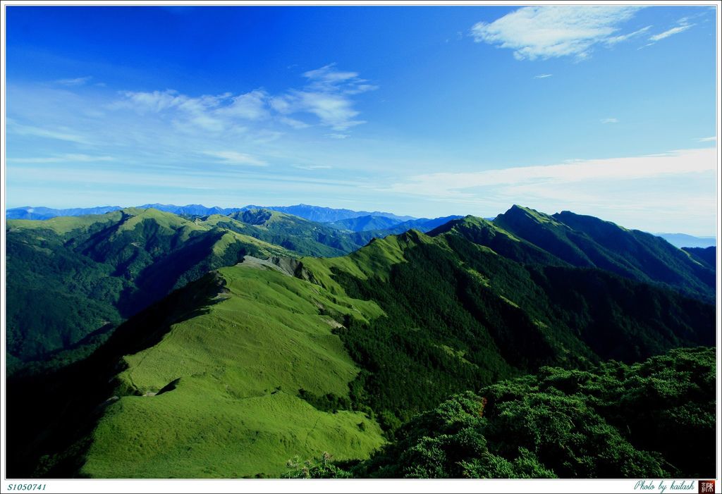 S1050741跌宕起伏的山脊【奇萊主峰】