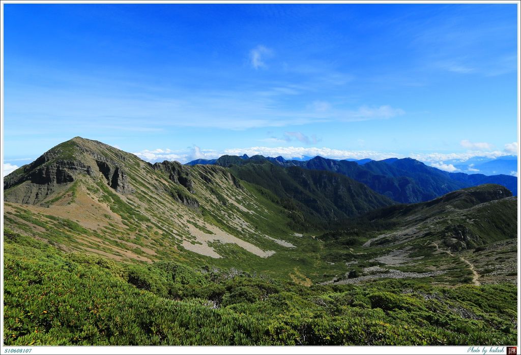 S10608107圓潤優美的圈谷【雪山主峰】