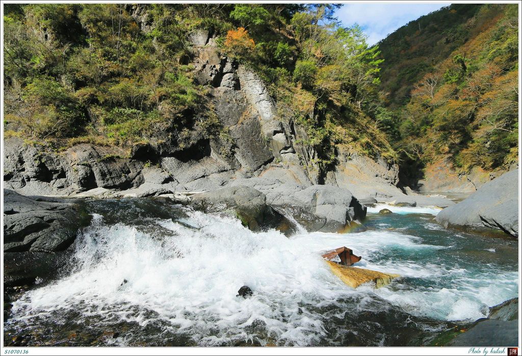 S1070136奔騰跳宕的激湍【泰崗溫泉】