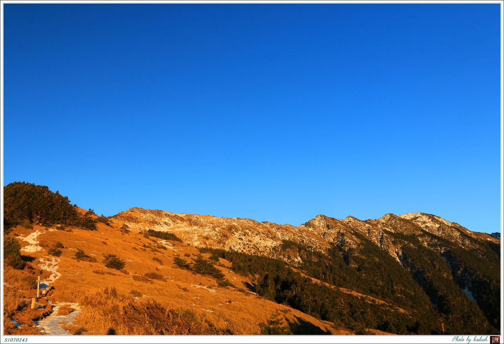 S1070243夕暉下的五岩峰【審馬陣山】