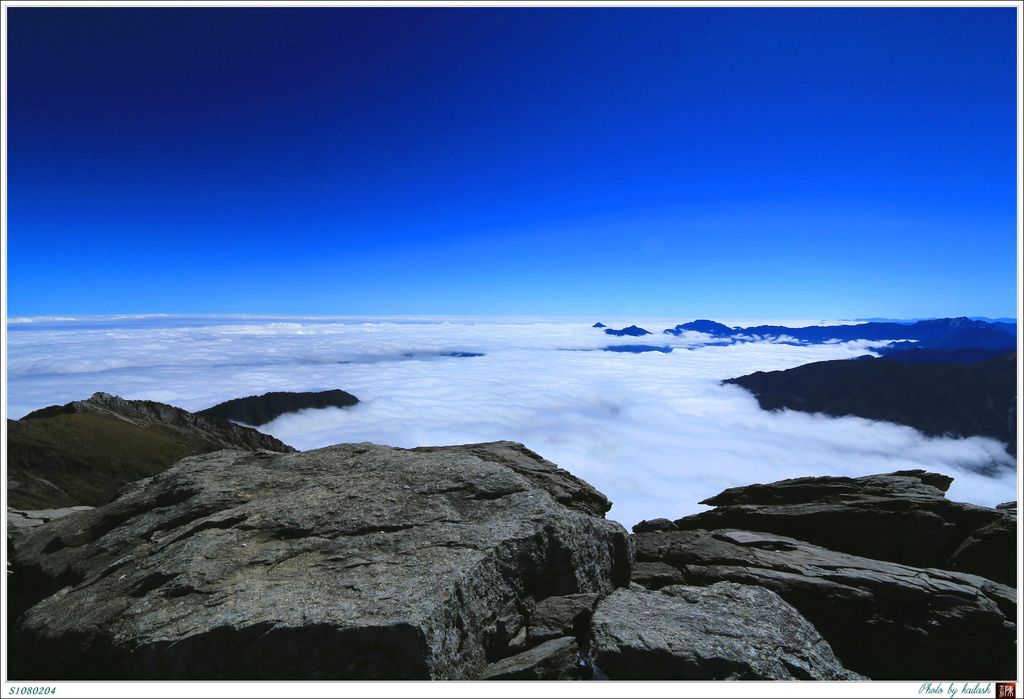 S1080204浩瀚磅礡的雲海【中央尖山】.jpg