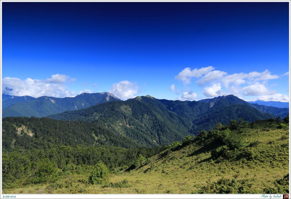 S1081016北一段連綿群峰【閂山】.jpg