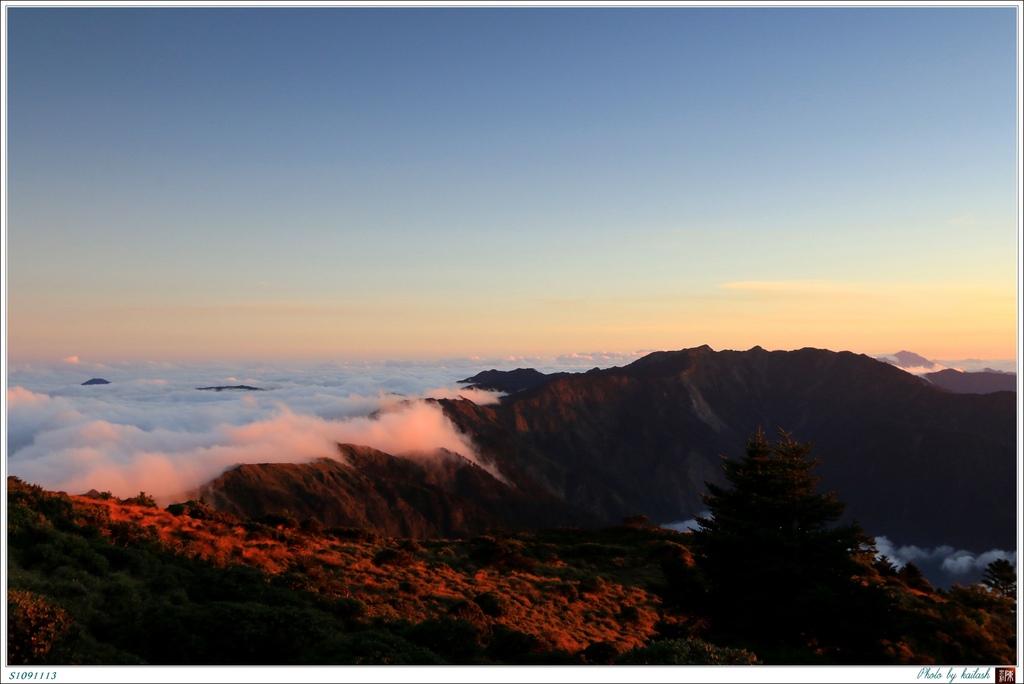 S1091113飄逸曼妙的雲瀑【小關山】.jpg