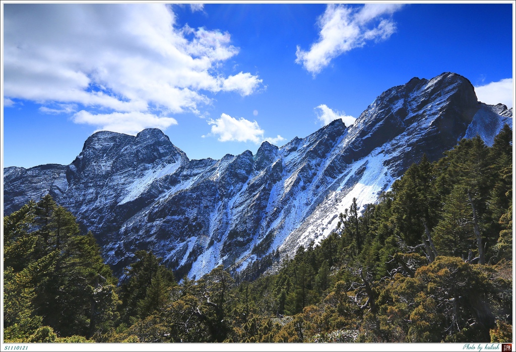 S1110121披雪的玉山主峰【玉山北峰】.jpg