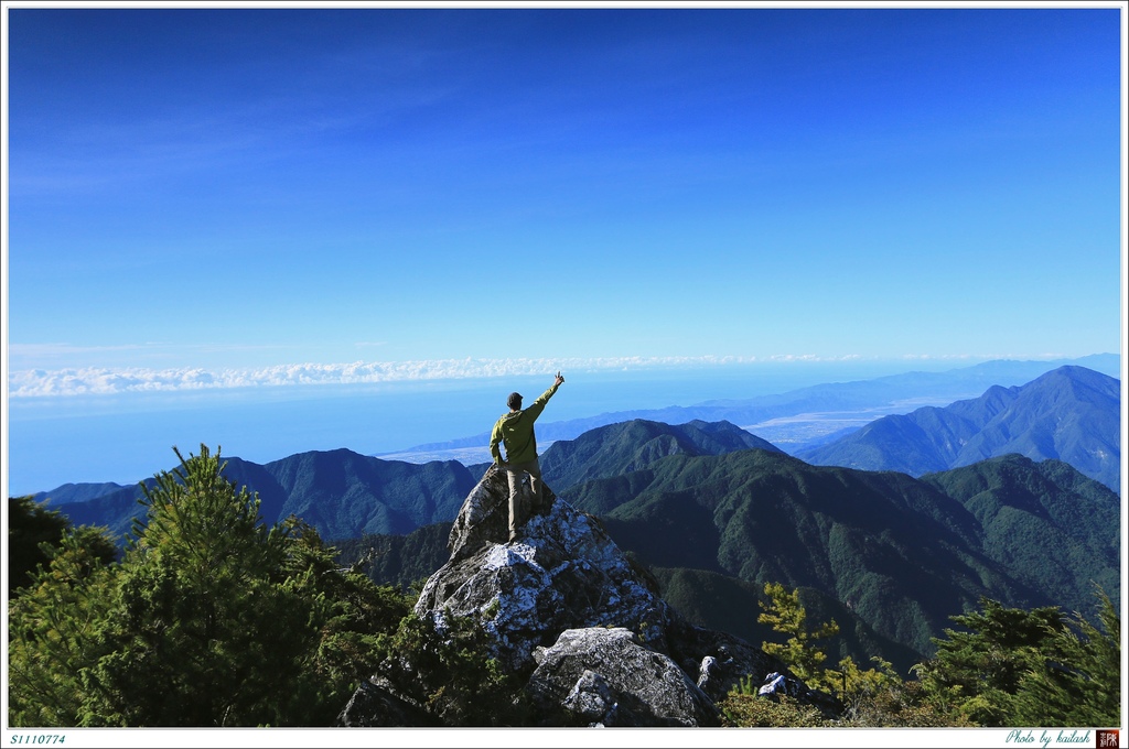 S1110774視野廣袤的山巔【帕托魯山】.jpg