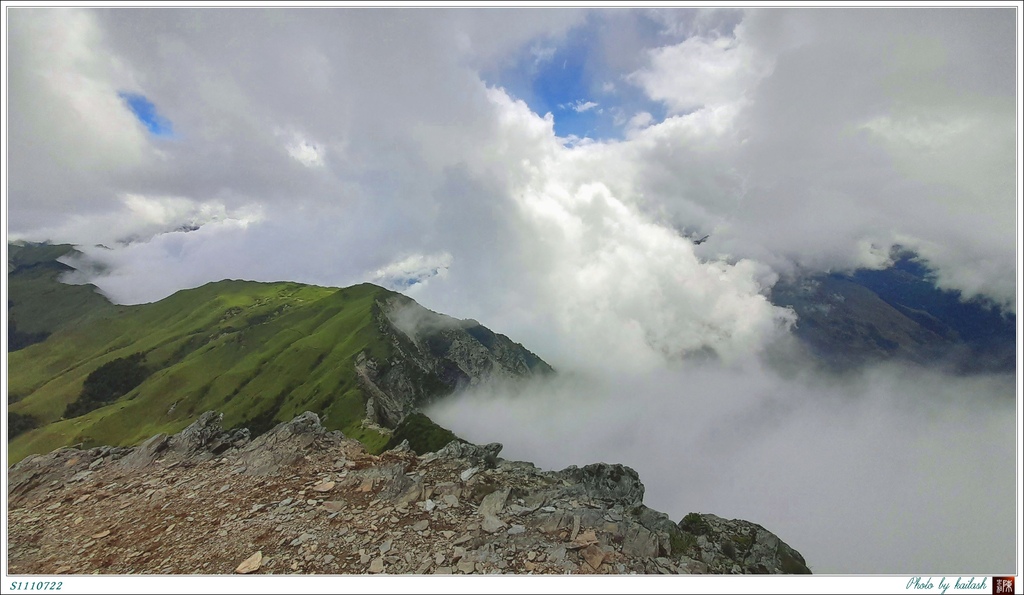 S1110722氤氳靉靆的稜脈【奇萊北峰】.jpg