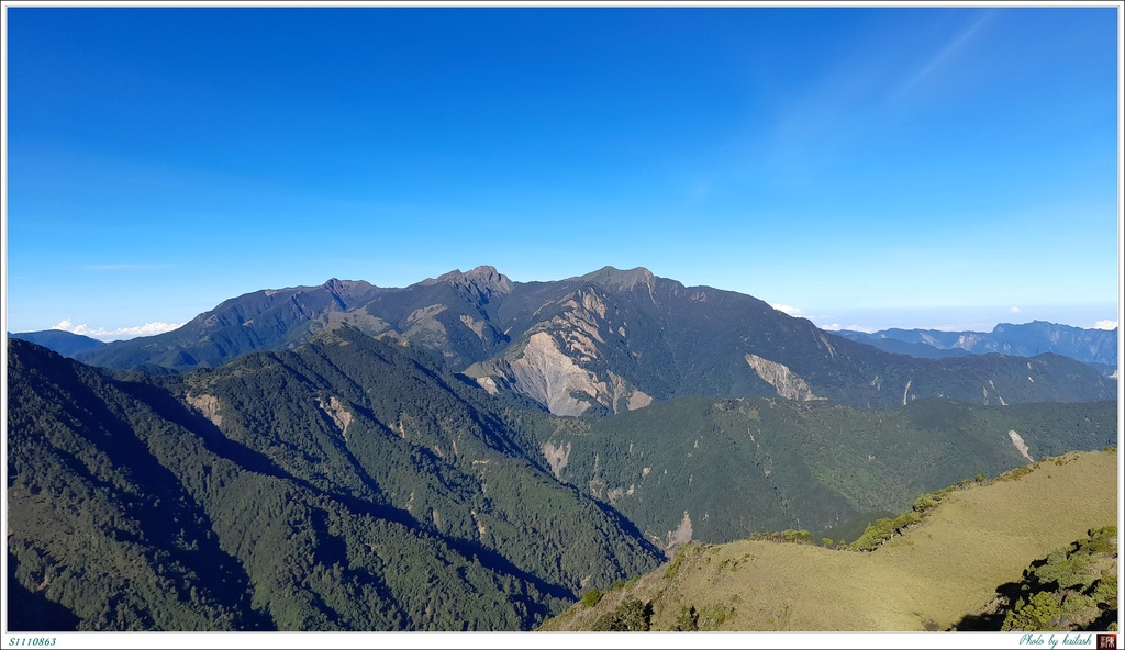 S1110863巍峨的玉山群峰【盆駒山】.jpg