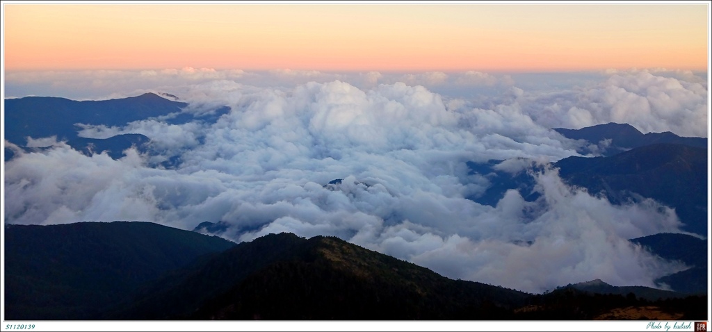 S1120139關山的薄暮雲靄【海諾南山】.jpg