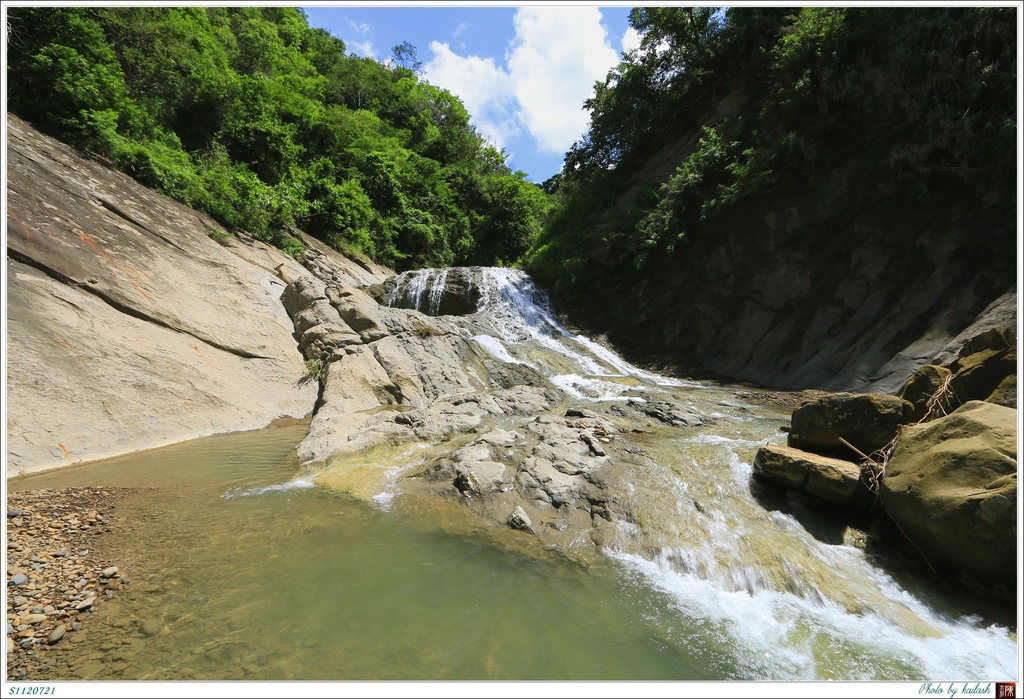 S1120721層層跌宕的激湍【阿拉溪瀑布】.jpg