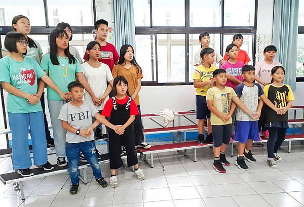 透過台灣兒童合唱團,使經濟弱勢家庭、偏鄉地區孩子們擁有學習才藝、發展天賦的機會,更使他們增進自信、拓展視野。(台灣世界展望會提供).jpg 透過台灣兒童合唱團,使經濟弱勢家庭、偏鄉地區孩子們擁有學習才藝、發展天賦的機會,更使他們增進自信、拓展視野。(台灣世界展望會提供).jpg