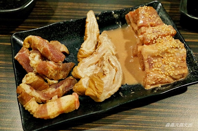 【高雄】燒肉海鮮吃到飽｜好客燒烤高雄店（新光三越三多店）