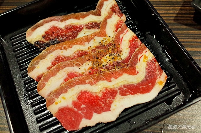 【高雄】燒肉海鮮吃到飽｜好客燒烤高雄店（新光三越三多店）