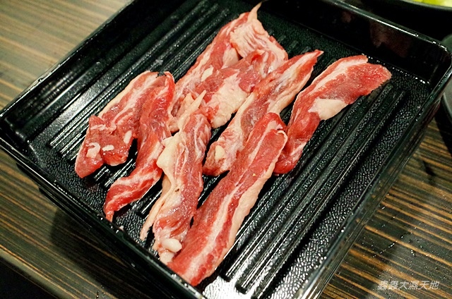 【高雄】燒肉海鮮吃到飽｜好客燒烤高雄店（新光三越三多店）