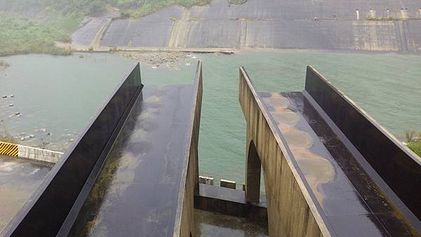 8閥門關水槽沒水