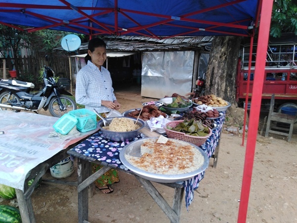 土產3緬甸的粿.jpg