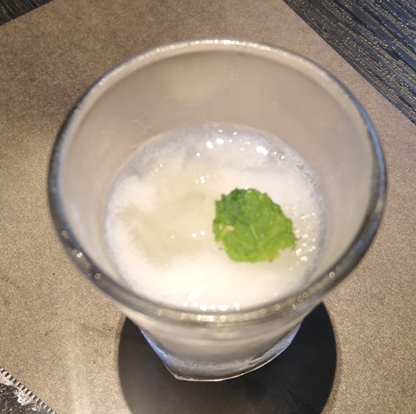 5.第四道菜清酒梨汁.jpg