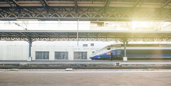 France-TGV-train-1170x588.jpg