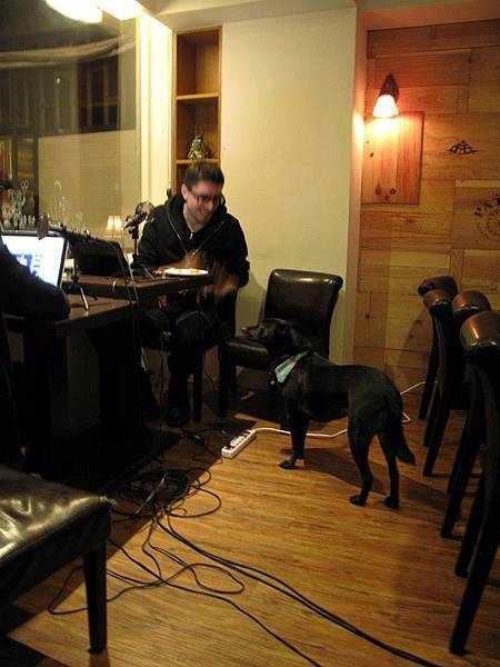 GUEST：Christopher Adams