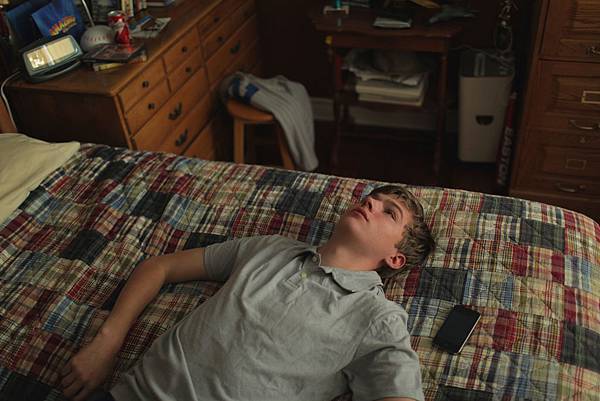 The Arm_filmstill_Miles Heizer_02