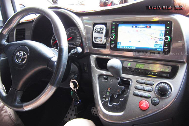 TOYOTA_WISH_01.jpg