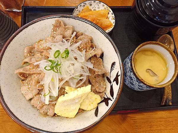 初志。日式炊丼_揚物_日式料理_辣麵推薦