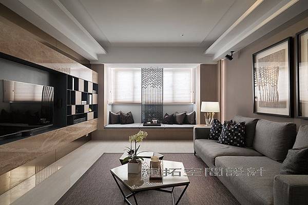 20151028IP005EM.jpg 20151028IP005EM.jpg