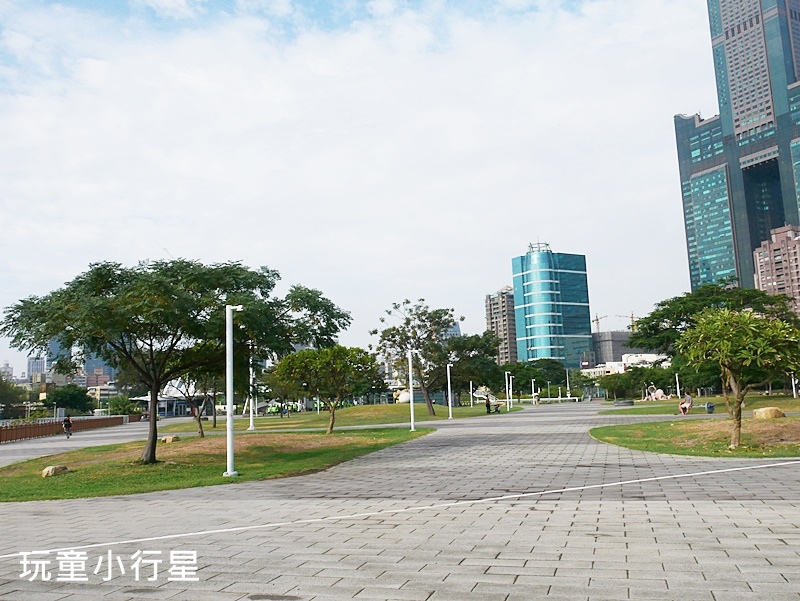 高雄星光水岸公園1.JPG