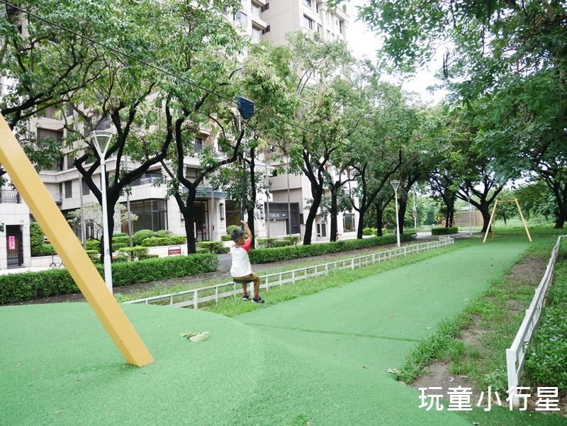 蓮潭兒童公園1.JPG