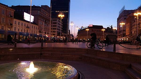 P_20170331_194107_vHDR_Auto P_20170331_194107_vHDR_Auto