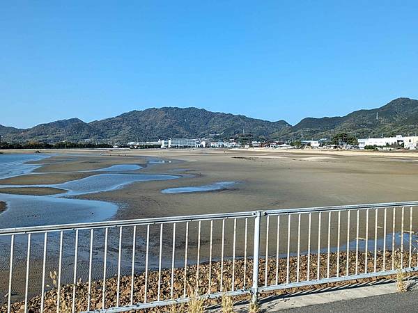 日本四國-觀音寺市周邊景點(錢型沙繪+高屋神社天空鳥居+父母