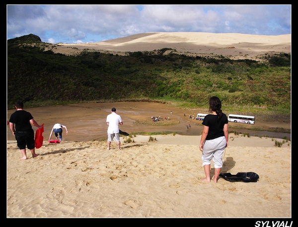 SAND BOARDING03.jpg SAND BOARDING03.jpg
