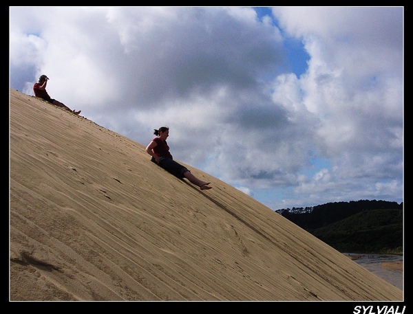 SAND BOARDING02.jpg SAND BOARDING02.jpg