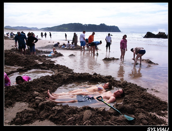 hotwaterbeach.jpg hotwaterbeach.jpg