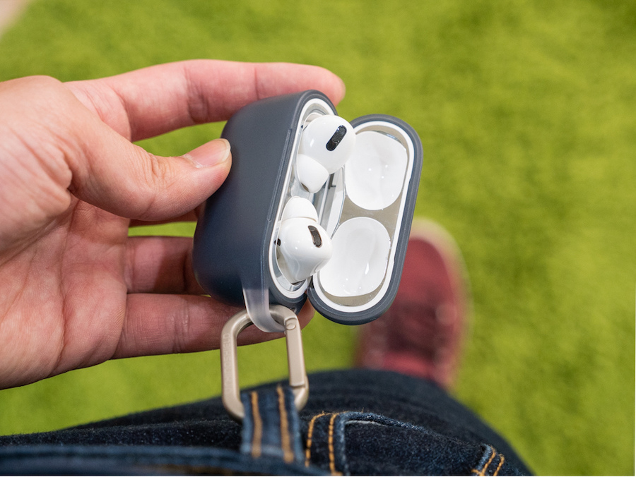 【 開箱 】犀牛盾 AirPods Pro・抗衝擊保護套  扣環使用 【 開箱 】犀牛盾 AirPods Pro・抗衝擊保護套  扣環使用