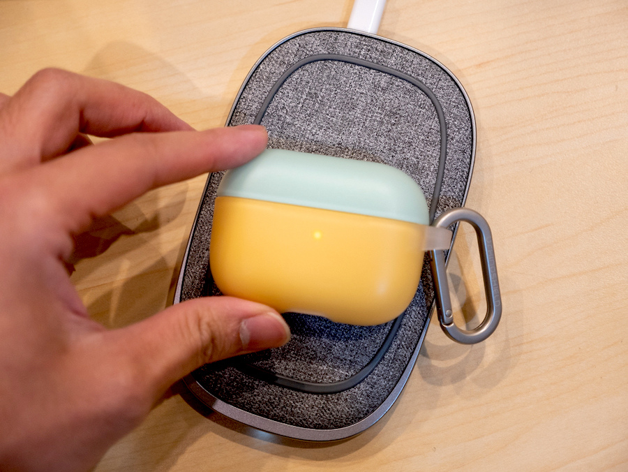 【 開箱 】犀牛盾 AirPods Pro・抗衝擊保護套  無線充電使用 【 開箱 】犀牛盾 AirPods Pro・抗衝擊保護套  無線充電使用