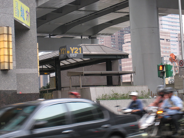 台北地下街出口Y21