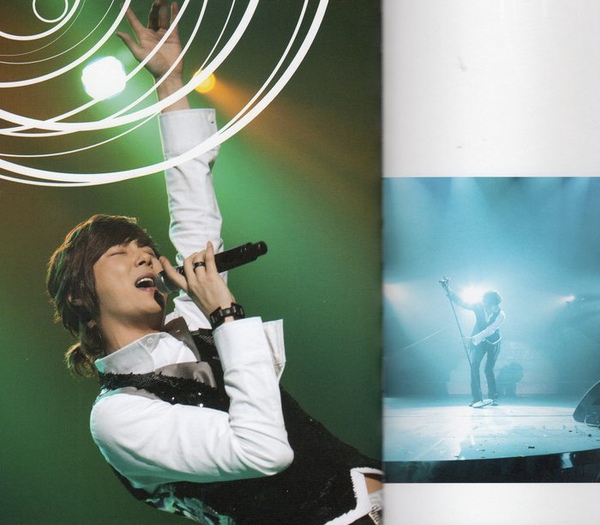 2009 KEEP LEAVES TOUR IN SEOUL DVD photobook