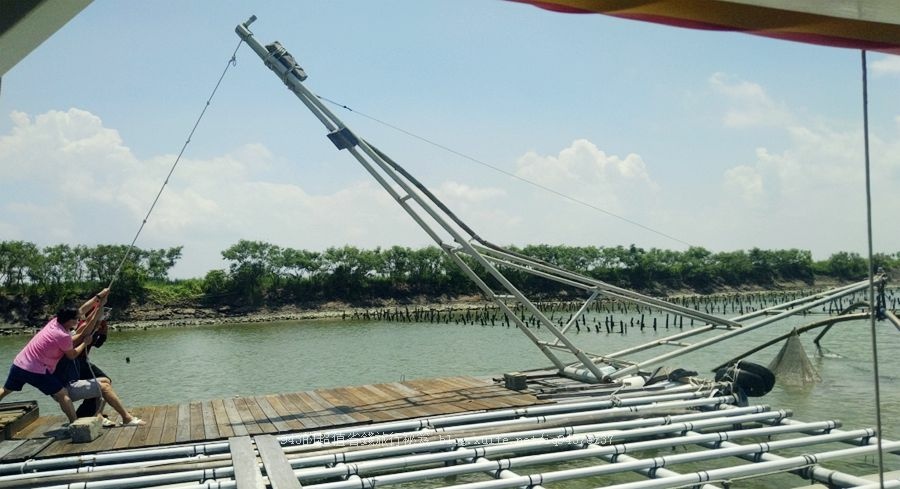 台南 七股 龍海號 潟湖 烤蚵吃到飽 漁光島 虱目魚主題館 安平運河 金色流域 立驛 船班 福爾摩莎遊艇飯店 騎馬 餵馬 體驗 馬樂活山莊 黃金海岸方舟 卡丁車 朕心加加 鹽雕 九叔公海鮮餐廳