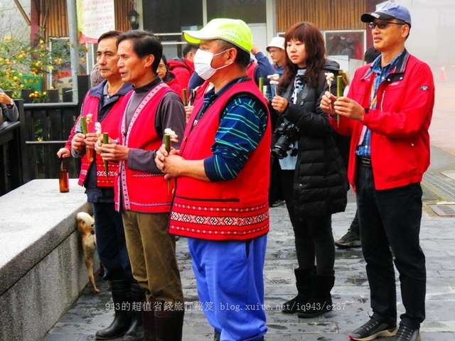 苗栗 南庄鄉 東河線 賽夏族 鵝公髻山 部落 竹竿釣烤肉 BBQ 營火晚會 鹿場部落 石壁部落 染織布 彩虹民宿 薯榔 染布 DIY 向天湖部落 賽夏族民俗文物館 瓦祿部落 櫸木食坊 鵝公髻部落 煤工居步道 蕨類 原住民歌舞 鹿場部落 步道 七分醉景觀餐廳