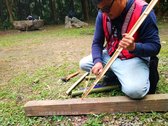 苗栗 南庄鄉 東河線 賽夏族 鵝公髻山 部落 竹竿釣烤肉 BBQ 營火晚會 鹿場部落 石壁部落 染織布 彩虹民宿 薯榔 染布 DIY 向天湖部落 賽夏族民俗文物館 瓦祿部落 櫸木食坊 鵝公髻部落 煤工居步道 蕨類 原住民歌舞 鹿場部落 步道 七分醉景觀餐廳