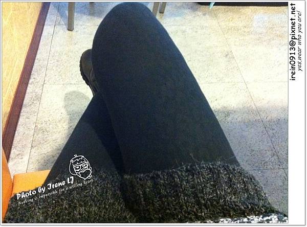 20121228_SHIN韓製超正低調感豹紋牛仔細身內搭褲 SARDiNE.鴿子牌♥時尚鉚釘雙色毛衣