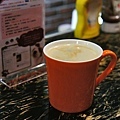 110601_04_TableJoe.jpg