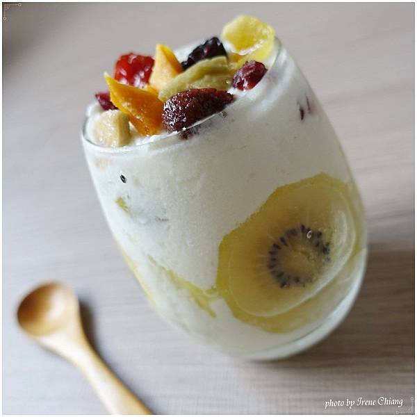 Dried-fruit-yogurt18.JPG