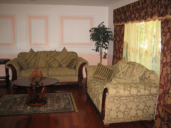 living room.JPG