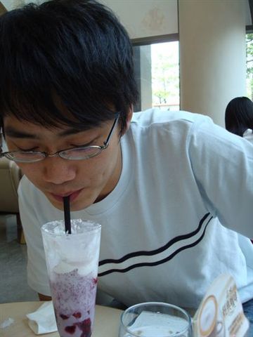 均均14_in Haagen-dazs.JPG